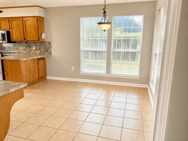 2167 Elkwood Dr — Photo 4