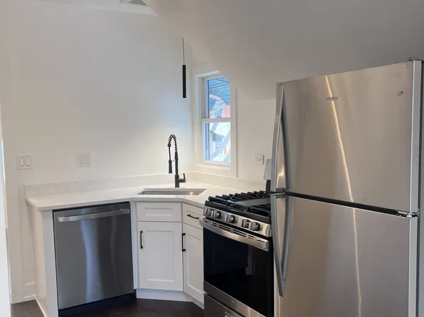 1044 S Grove Ave #C, Oak Park, IL 60304