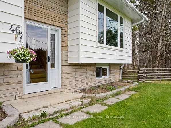 46 Maple Golf Cres, Northern Bruce Peninsula, ON N0H 2R0