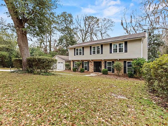 2nd image of 3513 Fogarty Dr