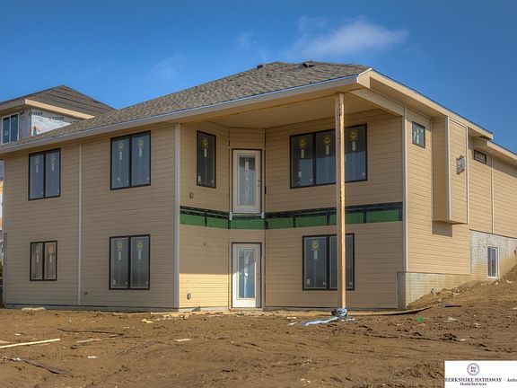3rd image of 8126 S 193rd St