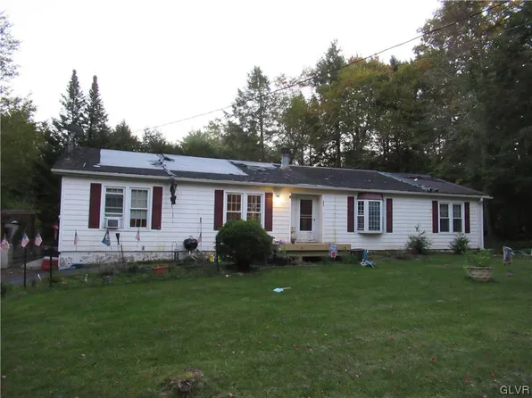 34 Blue Spruce Rd, Albrightsville, PA 18210