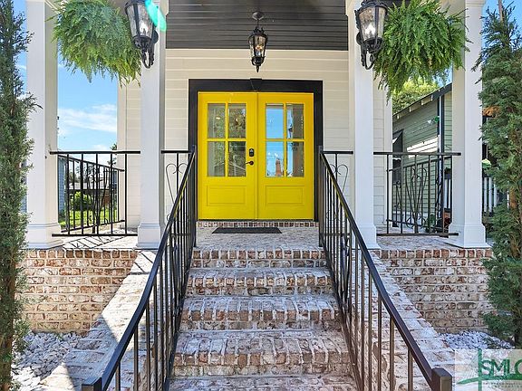 2nd image of 1011 E Waldburg Street