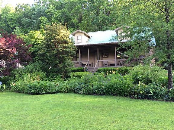 2nd image of 675 Suzie Creek Dr