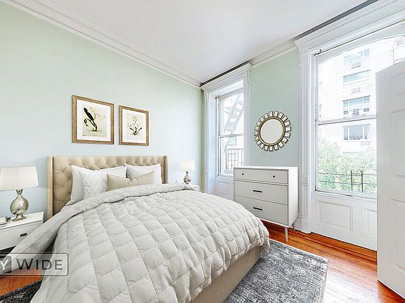 4th image of 26 E 91st St APT 4A