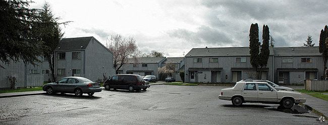 1st image of 1900 Hill St SE #2566174