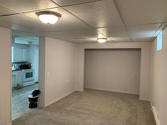 4th image of 322 Cottage Ave E #2