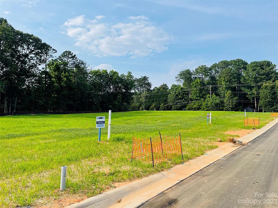 2nd image of 5708 Heirloom Crossing Ct