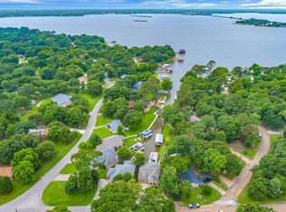 113 Lost Forest Rd, Mabank, TX 75156