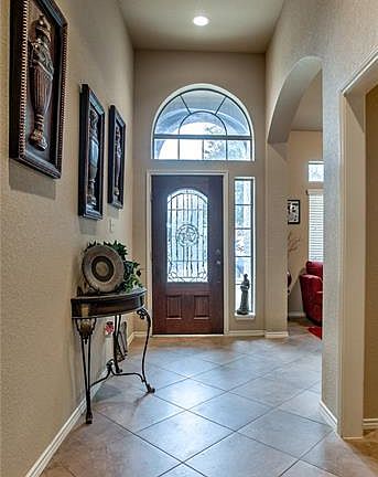 3rd image of 1104 Whitemoss Dr
