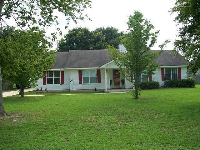 1st image of 3801 Robin Ln