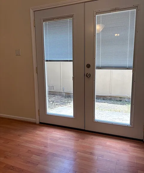 703 Meadow Frg — Photo 8