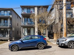 425 Ravenhill Ave, Ottawa, ON K2A 0J7
