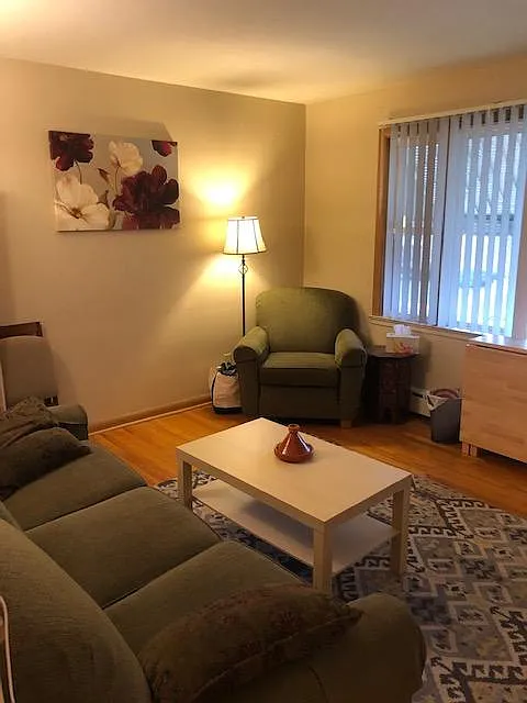 2 bed, 750 sqft, $1,095 — Photo 3