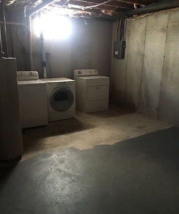 3rd image of 424 2nd Ave