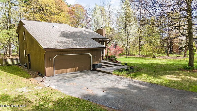 2nd image of 29 Linden Avenue