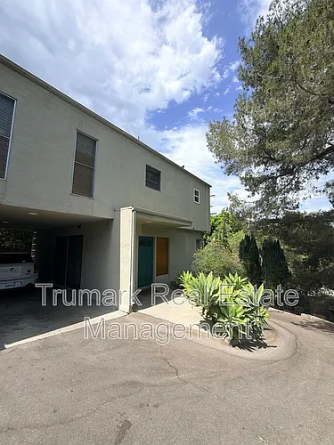 3941 Clayton Ave Photo 1