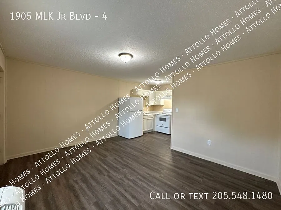 Affordable 1-Bedroom Apartment Near Shopping & Schools — Photo 3