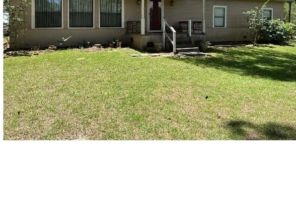 15485 Main St, Chester, TX 75936