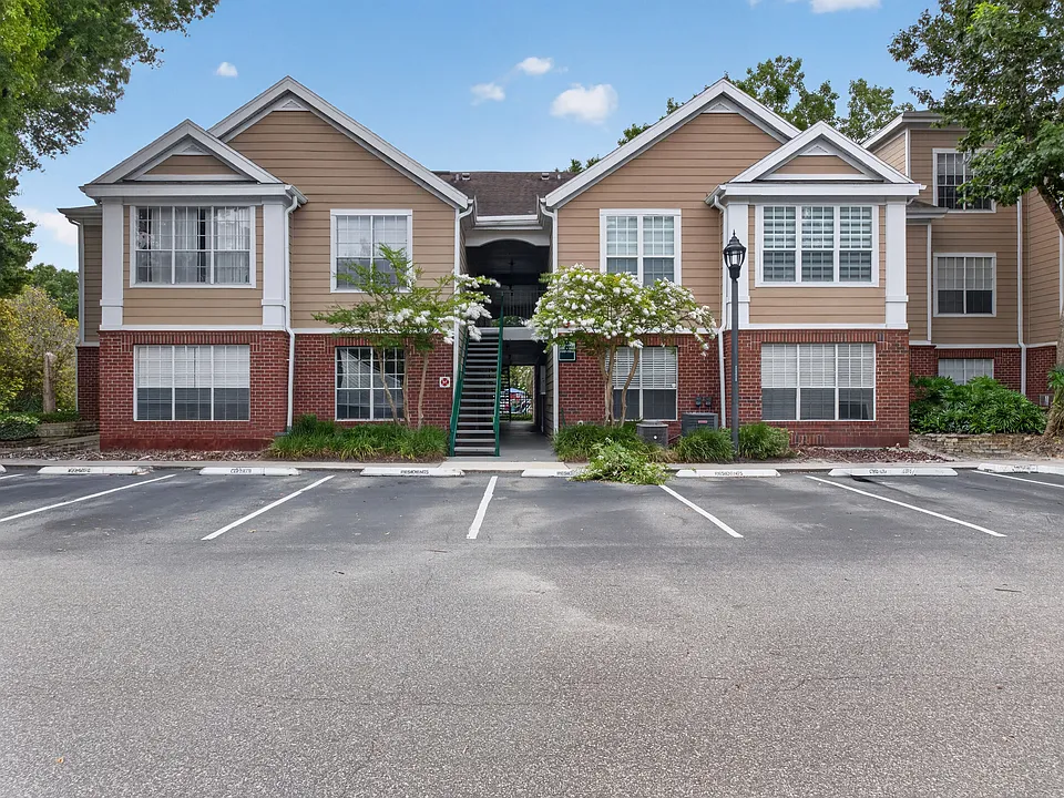 13003 Plantation Park Cir #1311