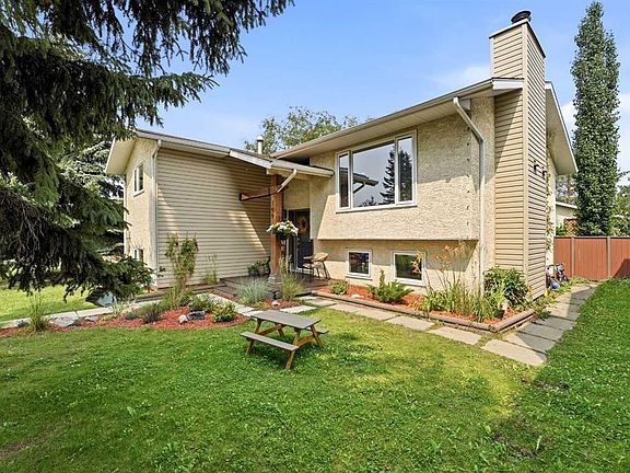 3rd image of 149 S McDougall Cres