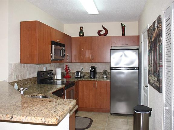 2nd image of 148 SW Peacock Blvd APT 206