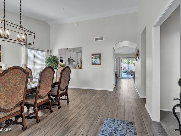 5th image of 9421 E JADECREST Drive