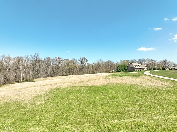 3rd image of 3276 Eagles Point
