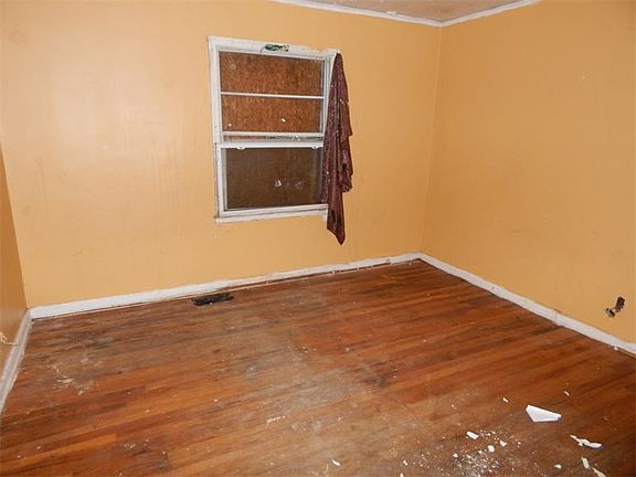 5th image of 5080 East St