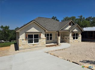 1645 Pecan Cir, Canyon Lake, TX 78133