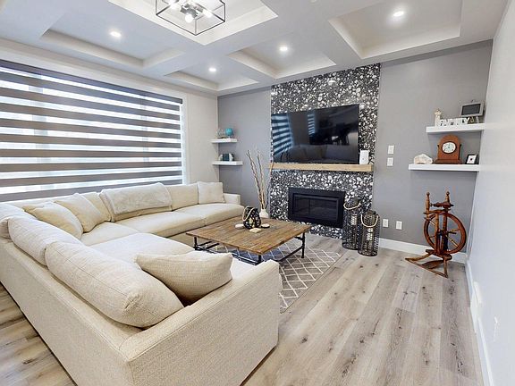 3rd image of 5813 Pelerin Cres