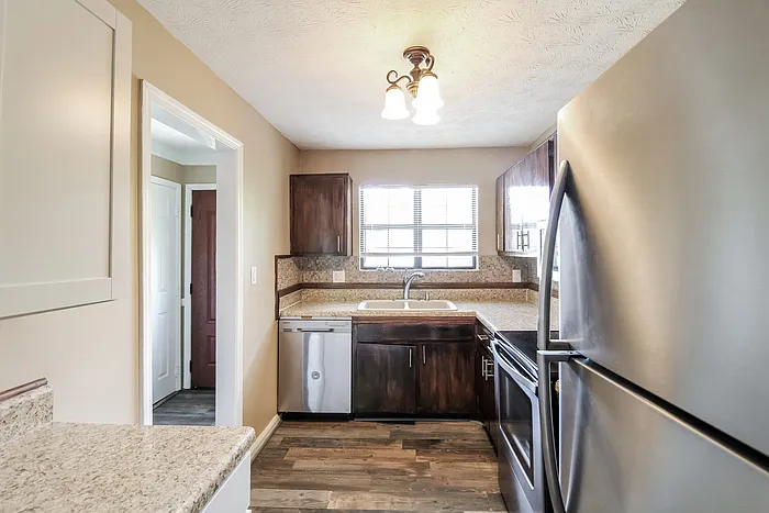 2510 Hidden Cove Ct #B — Photo 6