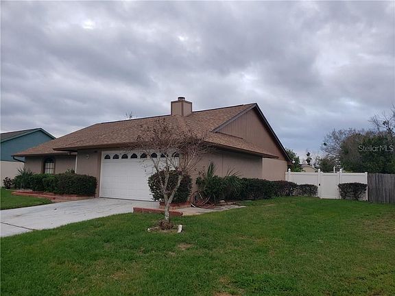 4th image of 7629 Dundas Dr