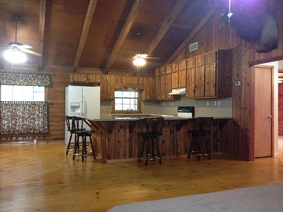 2nd image of 20518 Gorden Hill Ln S