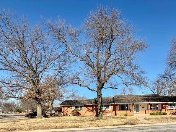 6002 E 17th St N, Wichita, KS 67208