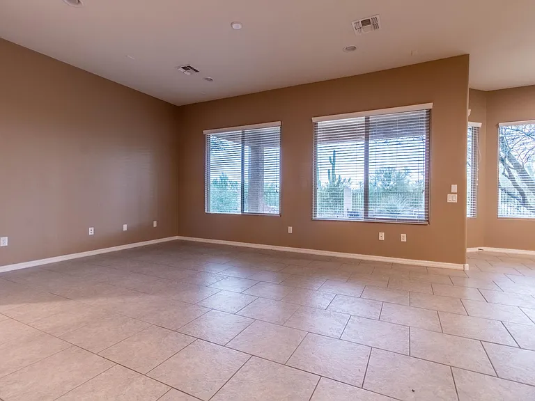 12565 N Golden Mirror Dr — Photo 12