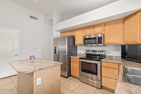 16771 W Taylor St — Photo 14