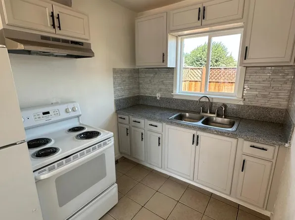 3836 El Camino Ave APT 6, Ceres, CA 95307