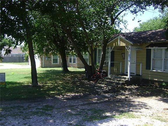 4th image of 3104 San Jacinto Dr