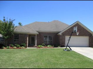 2312 Pleasant Forest Dr, Benton, AR 72015