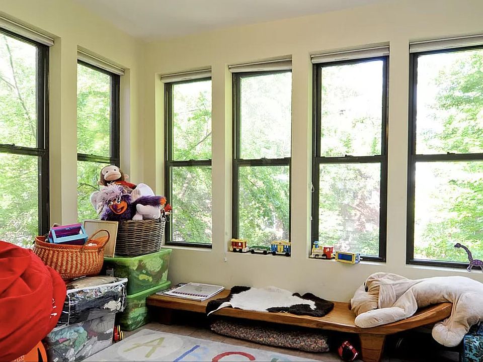 1st image of 5443 N Glenwood Ave #2