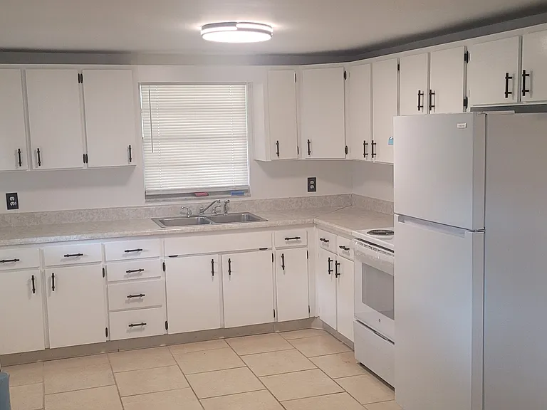 38607 North Ave — Photo 5