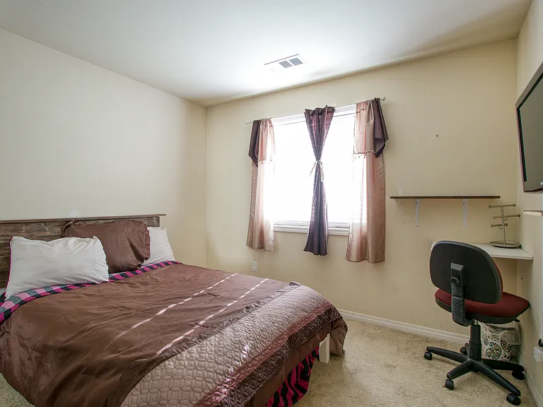 142 Diego Rd — Photo 21