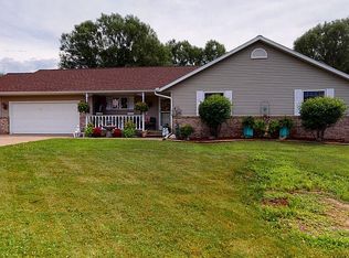 W6045 Ruth Ln, Onalaska, WI 54650