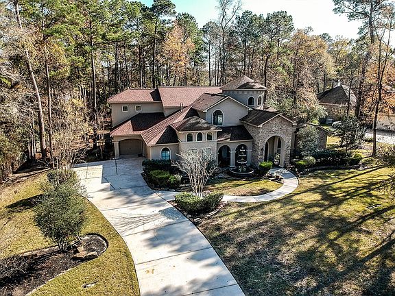 2nd image of 9503 Clubhouse Cir