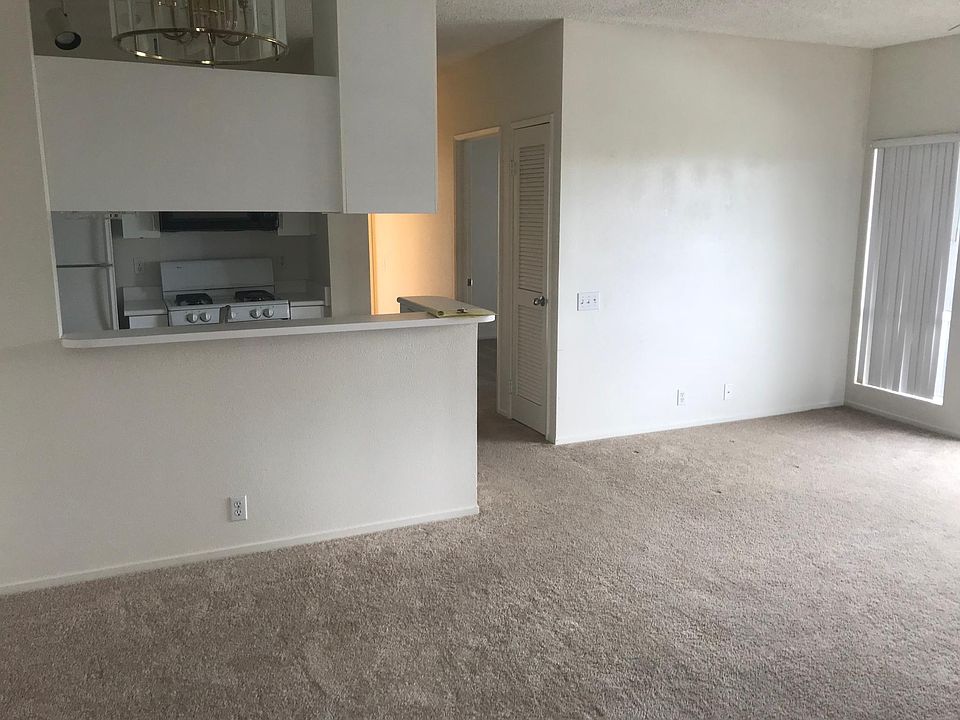 1st image of 91-242 Hanapouli Cir APT 26J