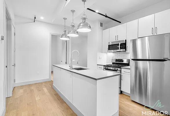 Rented by Mirador Real Estate | media 7