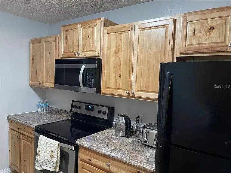 23084 NW 184th Rd — Photo 6