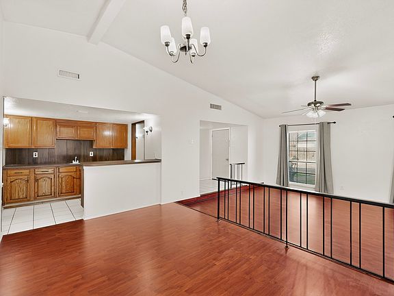 4th image of 1926 Rambling Ridge Ln