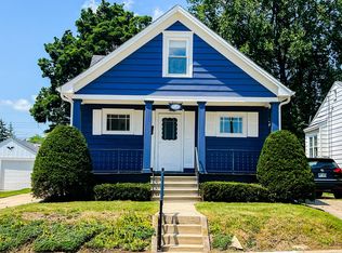 1422 Russet St, Racine, WI 53405